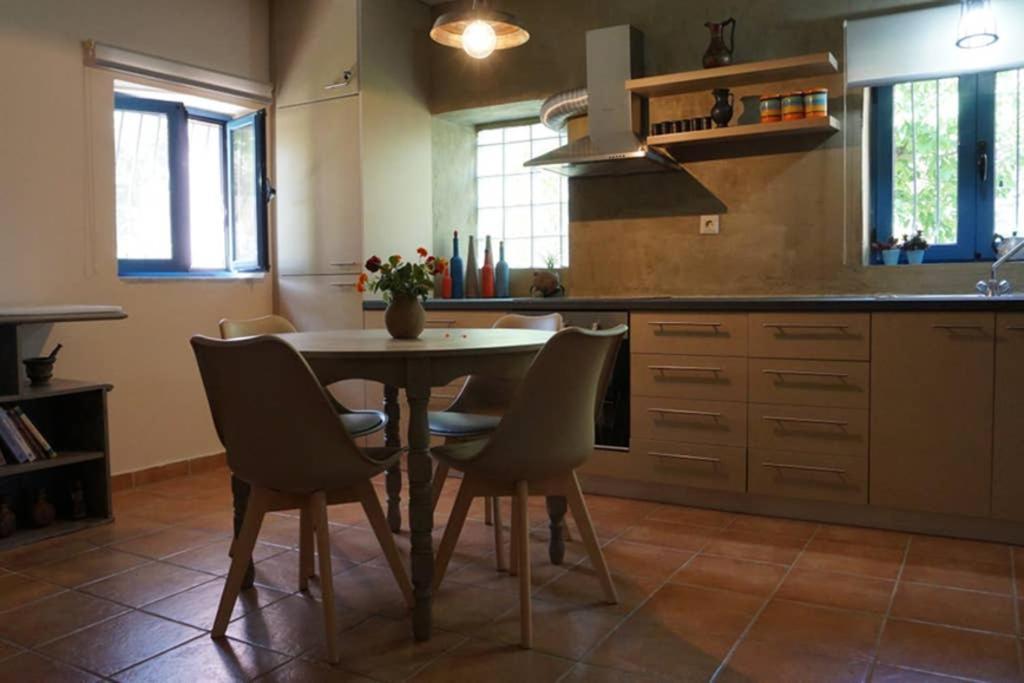 Ατθισ Cozy Cottage Argyra Exteriör bild
