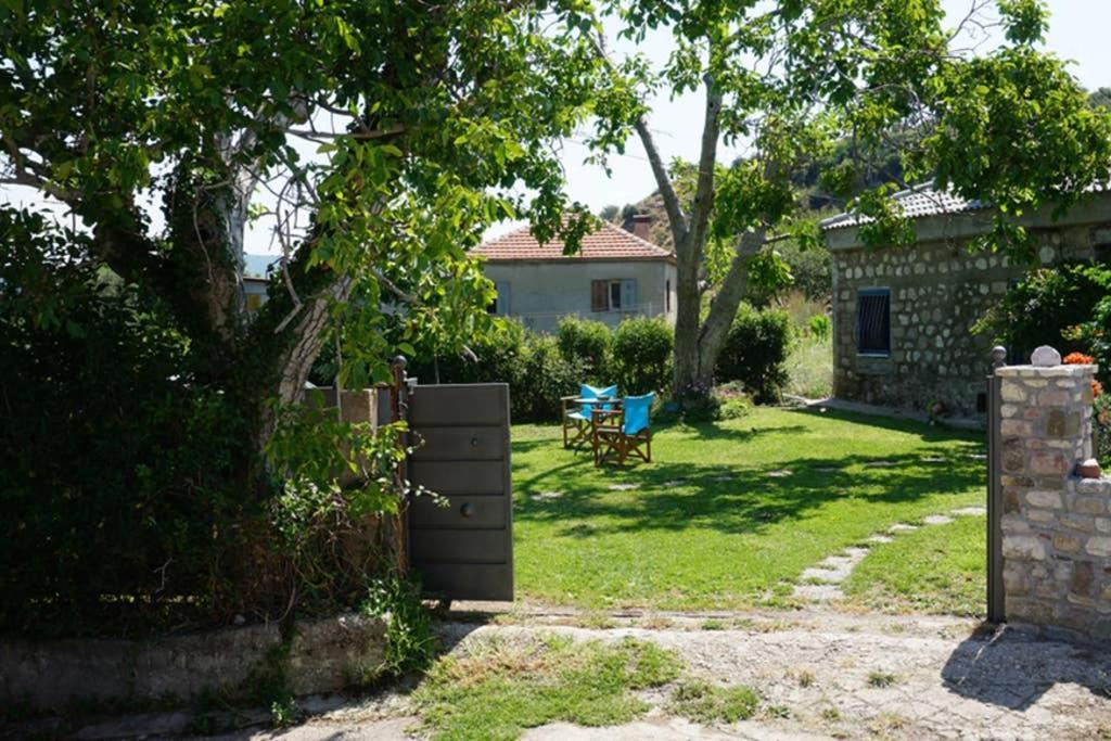 Ατθισ Cozy Cottage Argyra Exteriör bild